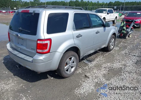 2010 Ford Escape Xlt z USA, uszkodzony, nr VIN 1FMCU9DG9AKC69001